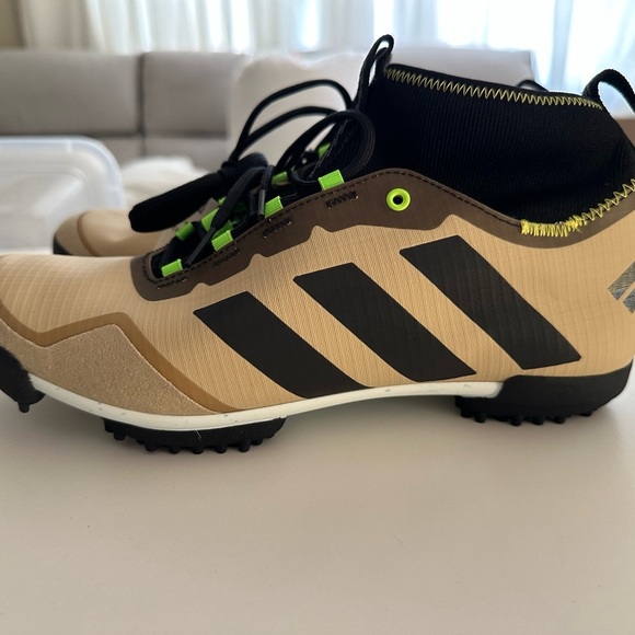 adidas Other - NWT Adidas The Gravel Cycling Shoes Beige Mountain Bike Cleats GX1664 Men's 9